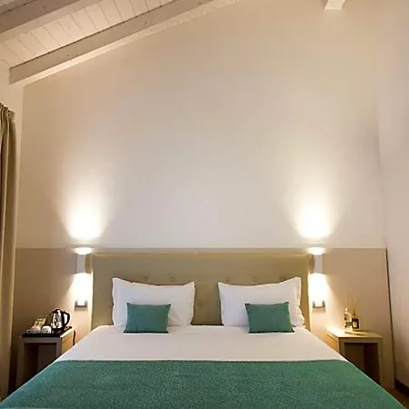Ponti Hotel Angera